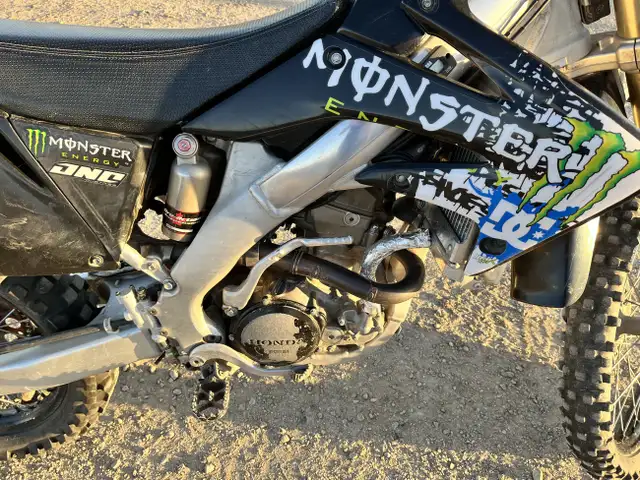 2009 Honda CRF250R Dirt Bike 29H on Rebuild Financing Available! in Dirt Bikes & Motocross in Saskatoon - Image 15