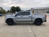 This Chevrolet Silverado 1500 has a powerful Turbo Diesel 6cyl 3.0L engine Power Driver's Seat, Lane... (image 9)