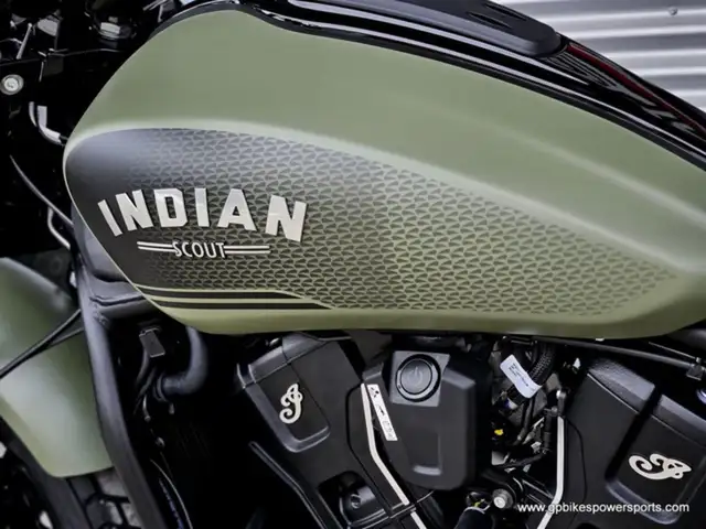 2026 Indian Motorcycles Scout Bobber Limited +Tech Moss Green Sm in Sport Touring in Oshawa / Durham Region - Image 12
