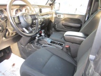 AUTOMATIC. FINISHED IN BLACK WITH BLACK INTERIOR. ALLOY WHEELS,BACK UP CAMERA, PUSH BUTTON START. SO... (image 6)