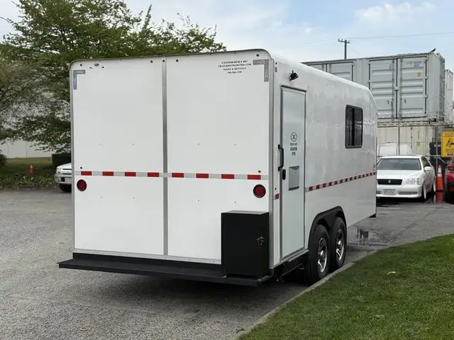 2025 shuttle Office 20-Foot Mobile Office Trailer in Cargo & Utility Trailers in Richmond - Image 11