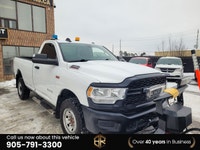 Snow ex Plow truck !! No accident Reported, Ontario vehicle with Lots of Options! Call (905) 791-330... (image 4)