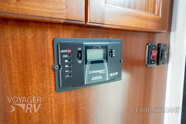 2017 Northern Lite Special Edition 10.2 in Travel Trailers & Campers in Kelowna - Image 29
