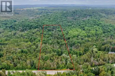 Set on 2.754 acres of scenic Mono countryside, this rare vacant land offering is a true lifestyle op...