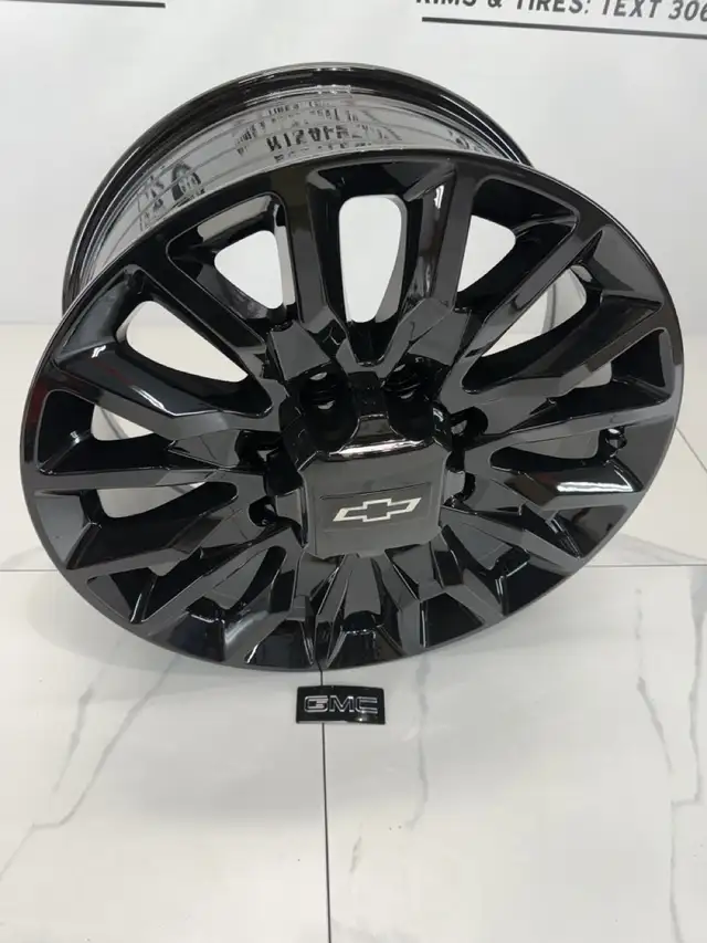 20x8.5 GMC CHEVY Replica Rims 8x180 2500 3500 Gloss Black in Tires & Rims in Saskatoon - Image 4