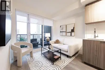The Corner on Broadway, a dazzling new address at Yonge & Eglinton. Brand New, Never Lived in 1 Bedr...