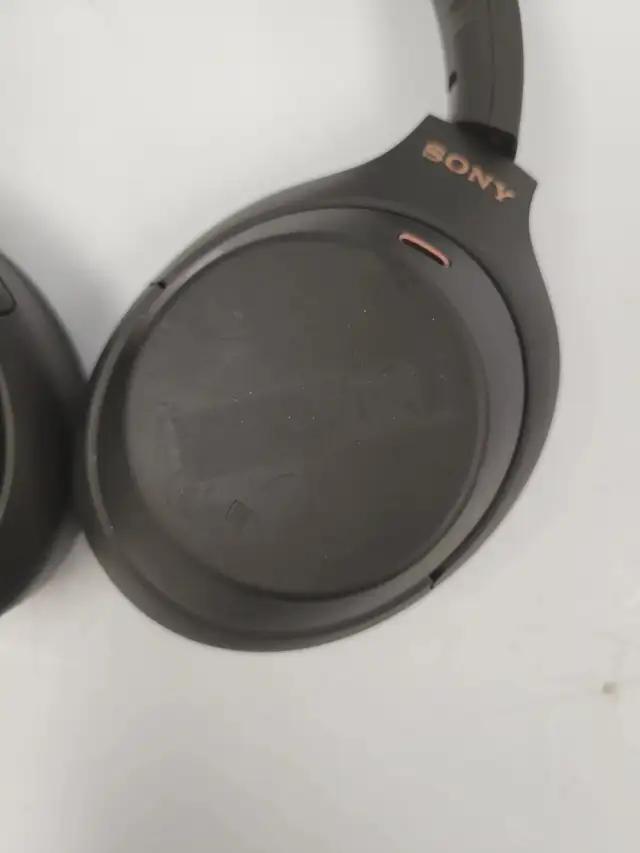 (I-36111) Sony WH-1000XM4 Headphone in Headphones in Calgary - Image 4