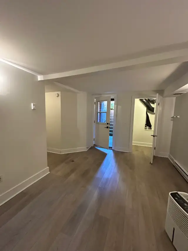 Bright Spacious 2 Bedrooms Apartments North End in Long Term Rentals in City of Halifax - Image 21