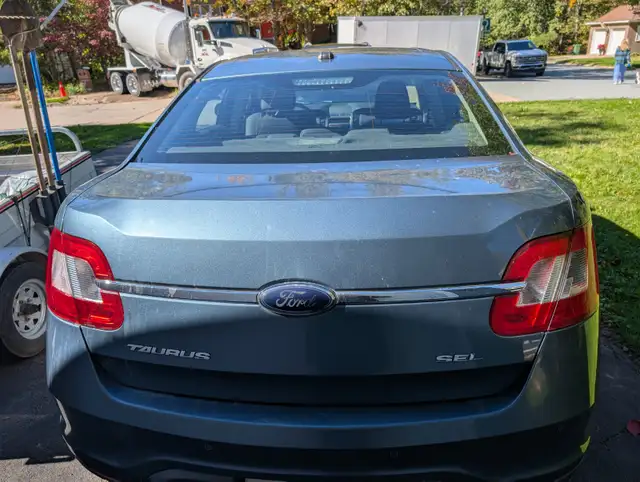 2010 Ford Taurus SEL585559250589470721