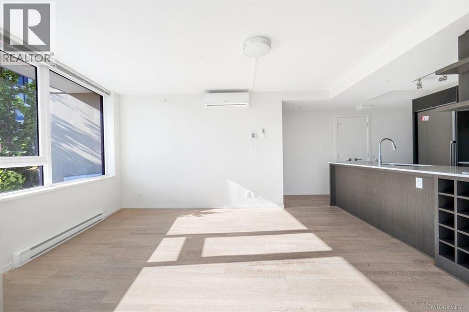 808 7733 FIRBRIDGE WAY Richmond, British Columbia 3