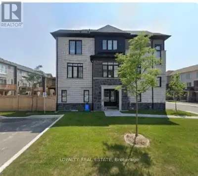FURNISHED SHORT TERM RENTAL - AAA+ tenants only! Executive-style corner townhouse-feels like a semi-...