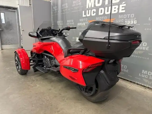 2022 Can-Am Spyder F3 Limited in Sport Touring in Drummondville - Image 11