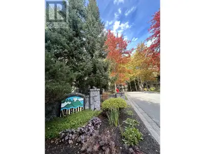Secure your slice of Whistler with Week 50 and enjoy a hassle free holiday every winter. This home p...