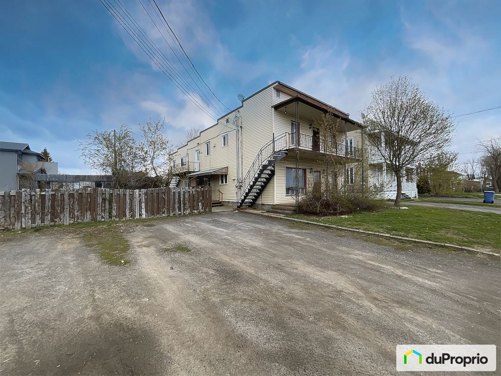 14e Avenue — photo 1