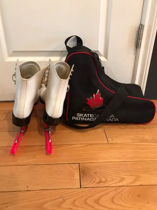 Women Bauer skates & guard & travel bag Patin femme & sac in Skates & Blades in Ottawa - Image 4