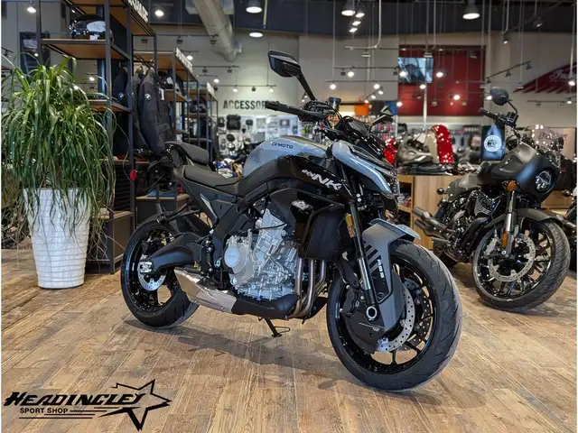2026 CFMOTO 675NK // Tundra Grey in Sport Bikes in Winnipeg - Image 2