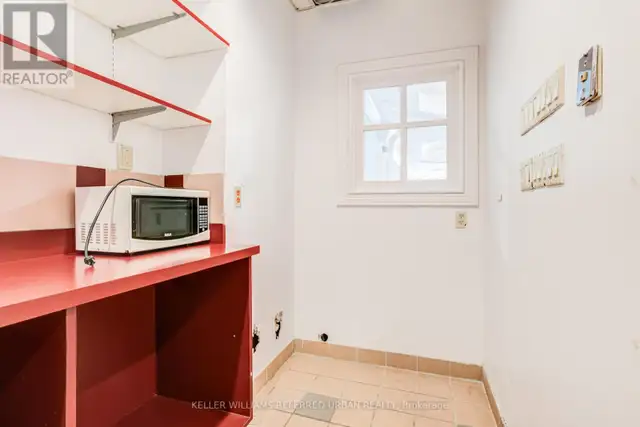 706 PAPE AVENUE Toronto (Playter Estates-Danforth), Ontario in Commercial & Office Space for Rent in City of Toronto - Image 15