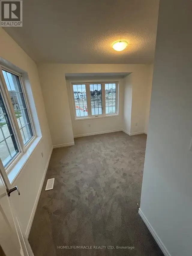 41 LOWER STREET Barrie, Ontario in Long Term Rentals in Oakville / Halton Region - Image 23