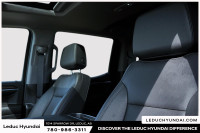 2024 GMC Sierra 1500 SLT Experience the GMC Sierra 1500 SLT with only 48000 km on the odometer. Fini... (image 9)
