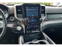 2022 RAM 1500 LARAMIE | CREW CAB | 4X4 | 5.7L HEMI V8 | HEATED/VENTED LEATHER BUCKET SEATS | 12 SCRE... (image 5)