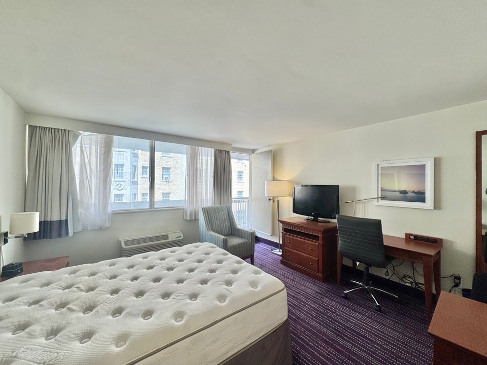 Studios all included for rent in Downtown MTL - Metro Atwater 4