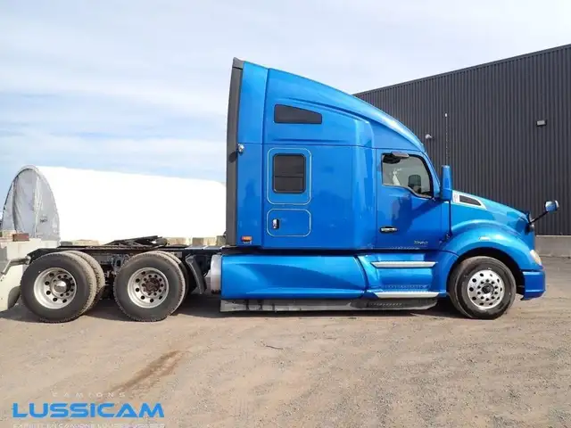2020 Kenworth T680 in Heavy Equipment in Longueuil / South Shore - Image 9