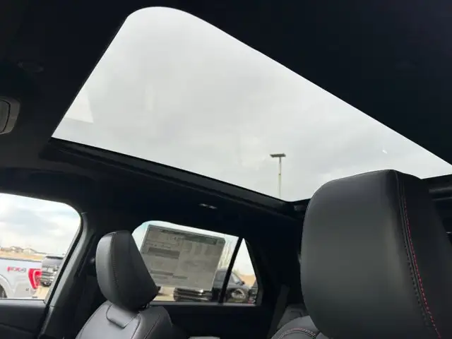 2026 Ford Explorer ST-Line in Cars & Trucks in Regina - Image 18