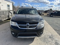 NEW MVI! 7 PASSENGER! TV! SUNROOF! POWER WINDOWS, LOCKS, MIRRORS, ETC! CLEAN WELL PRICED SUV WITH RO... (image 5)