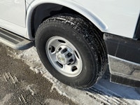 CONSECUTIVE COMSUMER CHOICE AWARD WINNERS! POWER WINDOWS, CRUISE CONTROL, TRACTION CONTROL, NO ACCID... (image 3)