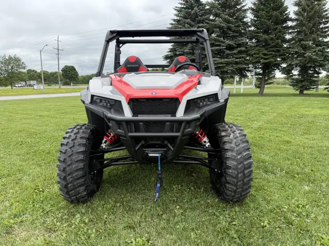 2025 Polaris GENERAL XP 1000 SPORT - GHOST GRAY Sport in ATVs in Markham / York Region - Image 9