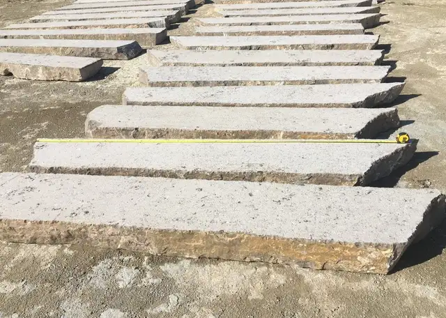 Armour Stone Stone Steps  Retaining walls in Plants, Fertilizer & Soil in Belleville - Image 11