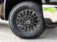 Welcome To Sherwood Park Chevrolet. The #1 Volume Chevrolet Dealer in Canada. This Chevrolet SILVERA... (image 5)