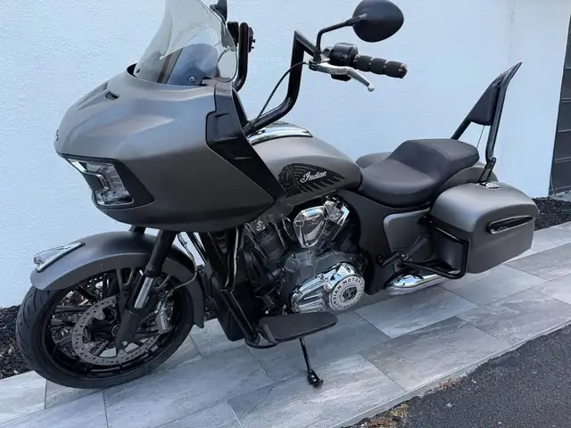 2023 INDIAN CHALLENGER TITANIUM SMOKE-FINANCE AVAILABLE!  in Street, Cruisers & Choppers in Winnipeg - Image 7