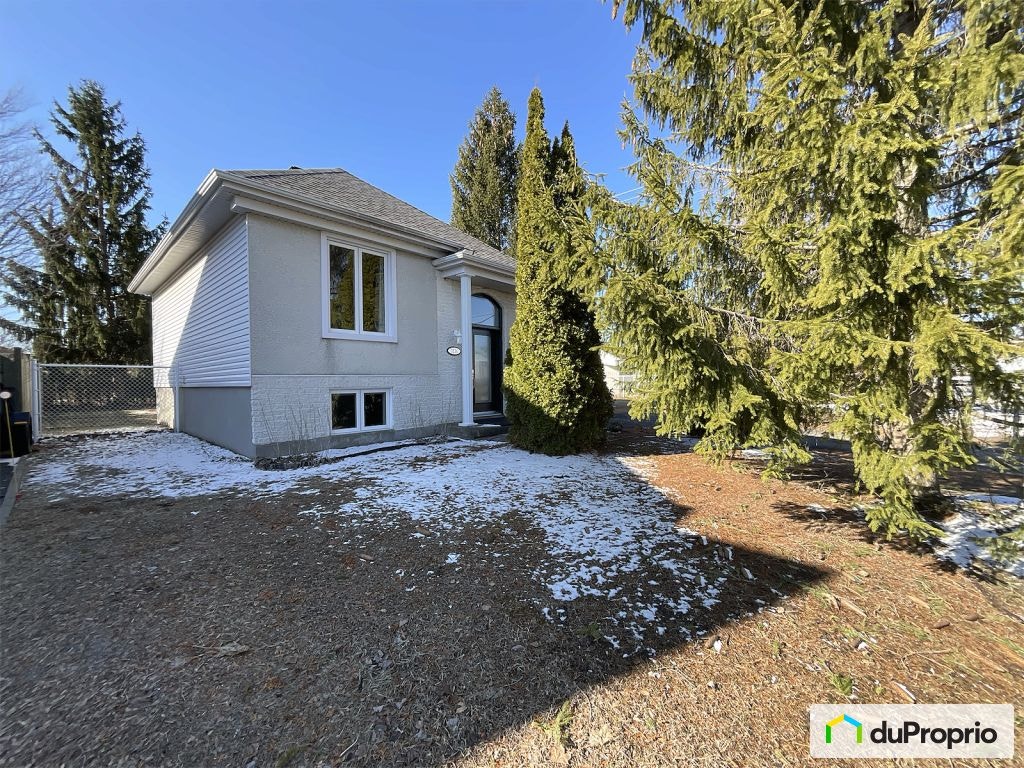 $549,900 - Bungalow for sale in Ste-Marthe-Sur-Le-Lac — photo 2