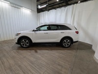 No Accidents, Locally Owned Vehicle, New Tires! Get behind the wheel of the 2019 Kia Sorento 3.3L EX... (image 3)