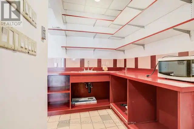 706 PAPE AVENUE Toronto (Playter Estates-Danforth), Ontario in Commercial & Office Space for Rent in City of Toronto - Image 16