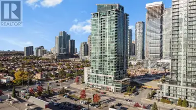 2404 - 3985 GRAND PARK DRIVE Mississauga (City Centre), Ontario