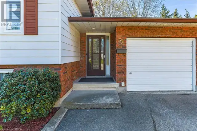 39 WILDFLOWER Lane Brantford, Ontario63006664374401123