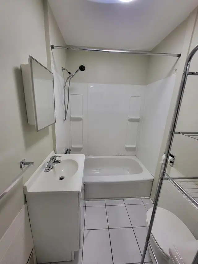 Unit 1 — 448 Arnley Street, Sudbury · 1 Bed / 1 Bath · in Long Term Rentals in City of Toronto - Image 12
