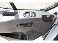 All WHEEL DRIVE. FULLY LOADED, STUNNING VAN. FACTORY SPECS: 12V FRONT POWER OUTLET(S) 250 AMPS ALTER... (image 9)