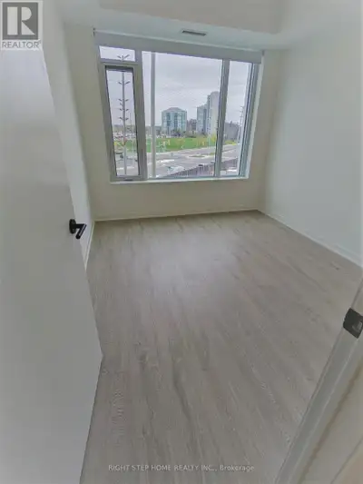 409 - 2495 EGLINTON AVENUE W Mississauga (Erin Mills), Ontario