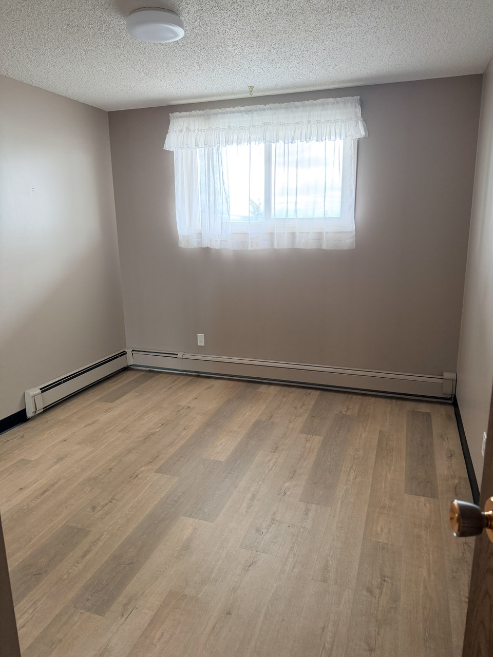 One & Two Bedroom Units 5