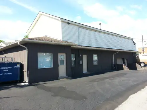 3471 Sq.Ft. Total broken down areas are 879 Sq. Ft. offices,1032 Sq. ft.shop/work area,1560 Sq. Ft....