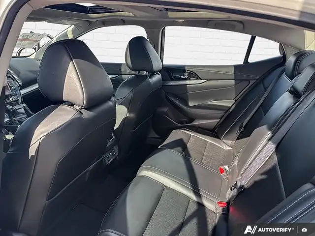 2023 Nissan Maxima SL | Accident Free | Heated Seats | in Cars & Trucks in Windsor Region - Image 28
