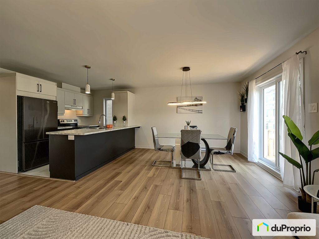 $489,900 - 2 Storey for sale in Huntingdon — photo 3
