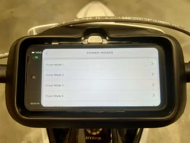 2025 STARK FUTURE VARG 1.2 MX-MOTOCROSS + NEUF 0 HR + GARANTIE 2 in Dirt Bikes & Motocross in Laval / North Shore - Image 13