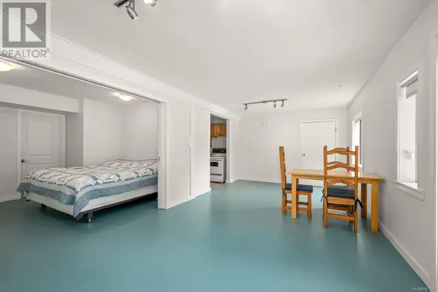 9900 Greenhill Rd Denman Island, British Columbia in Houses for Sale in Comox / Courtenay / Cumberland - Image 39