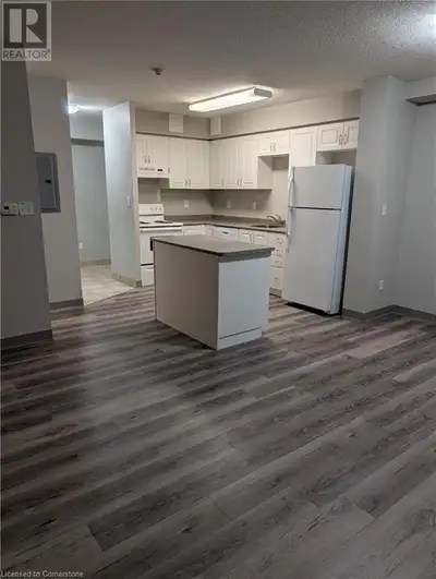 Welcome to Cedar Creek Apartments. Located on a dead end street close to transit, shopping, dining,...