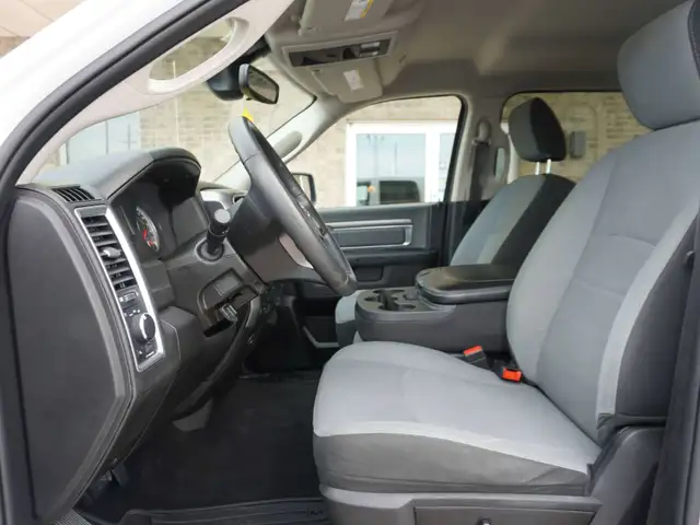 2023 Dodge RAM 1500 SLT Crew Cab - SHORT BED | 4x4 | LOW KMS!!! in Cars & Trucks in Winnipeg - Image 20