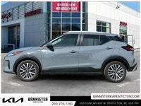 The 2024 Nissan Kicks SV in a stylish gray finish with front-wheel drive offers an impressive combin... (image 4)